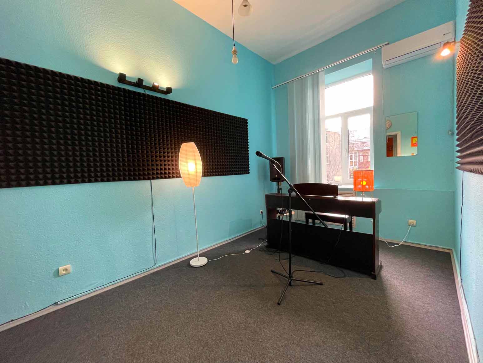 Оренда кабінету для уроків вокалу